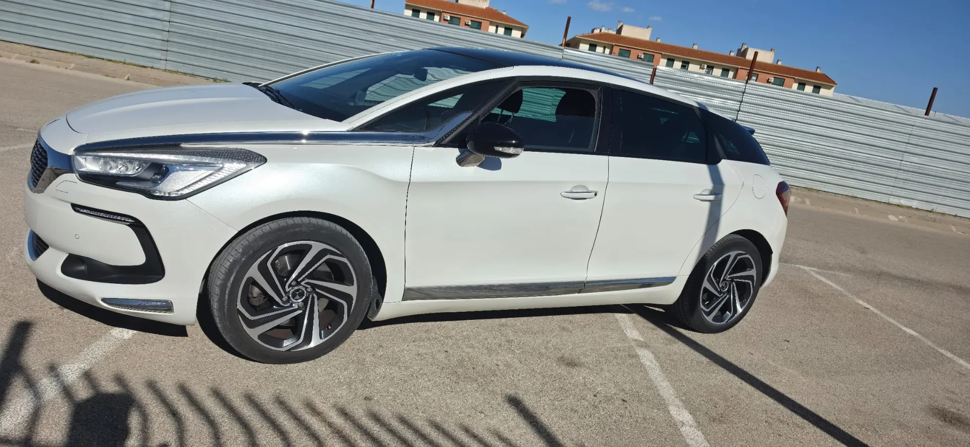 DS DS5 Blue HDI Sport 150 SyS 6v Style CITROEN DS 5 BlueHDI 150 SyS 6v Style Nuevo DS 5 BlueHDI 150 S&S 6v Style - AUTOS BEYSANT