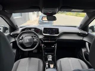 Peugeot 2008 Peugeot 2008 Allure Pack Puretech 130 SS EAT8 - AUTOS BEYSANT