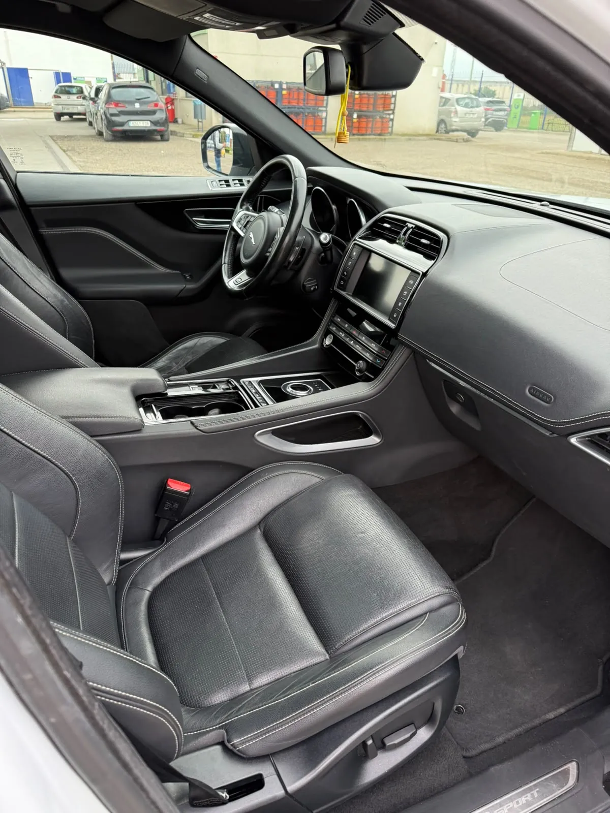 Jaguar F-Pace Jaguar F-PACE 2.0 i4D 120 kW (163 CV) RWD Prestige - AUTOS BEYSANT