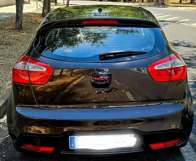 Kia Rio Kia Rio 1.4 CRDi WGT 90cv Concept - AUTOS BEYSANT